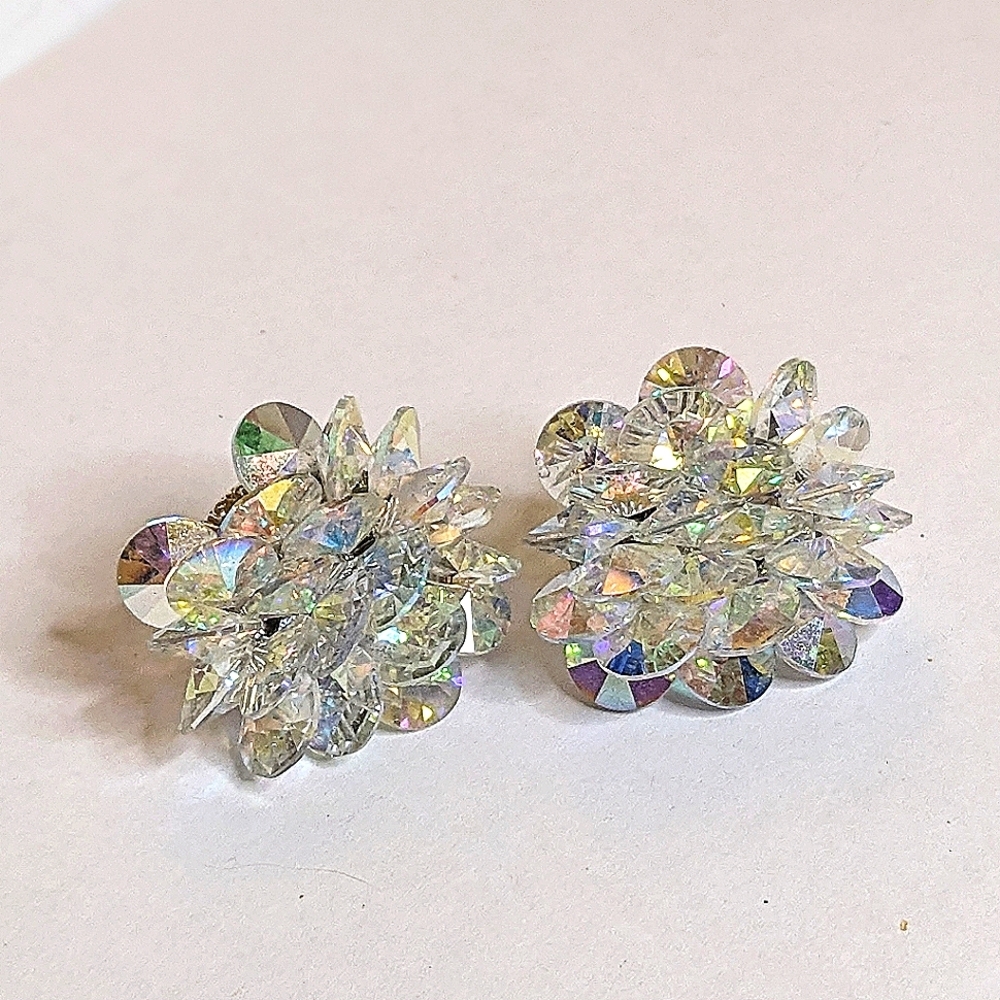 Vintage Aurora Borealis Silver Tone Cluster Clip On Faceted AB Bead‎ Earrings